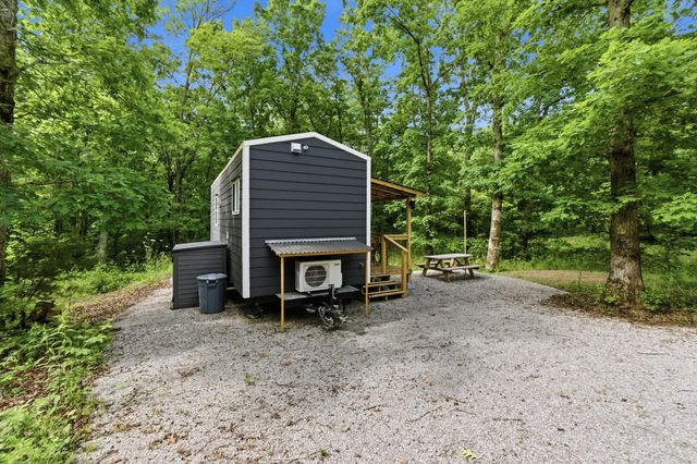739 S Moore Road, Rising Fawn, GA 30738