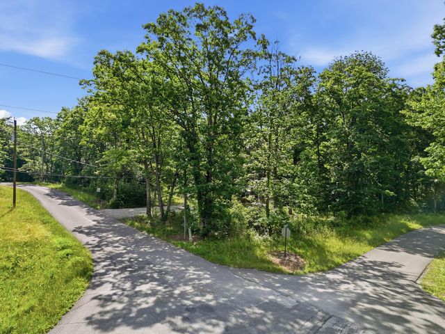 739 S Moore Road, Rising Fawn, GA 30738