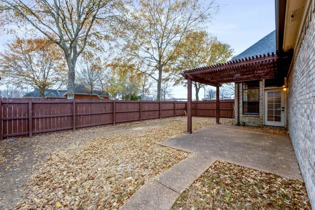 1860 N HOUSTON LEVEE RD, Cordova, TN 38016