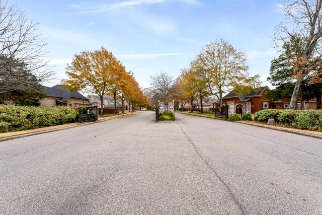 1860 N HOUSTON LEVEE RD, Cordova, TN 38016