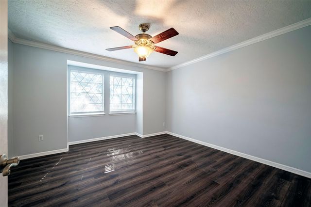 2352 Triway Lane 152, Houston, TX 77043