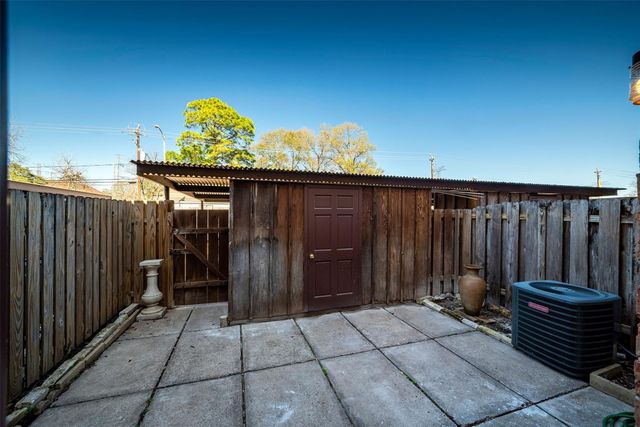 2352 Triway Lane 152, Houston, TX 77043