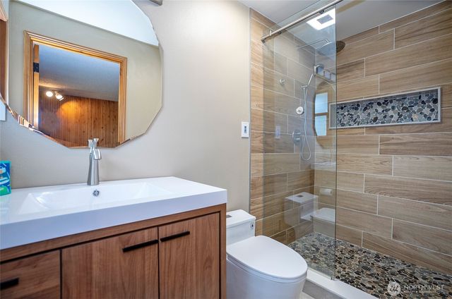 3806 S 272nd Street, Kent, WA 98032