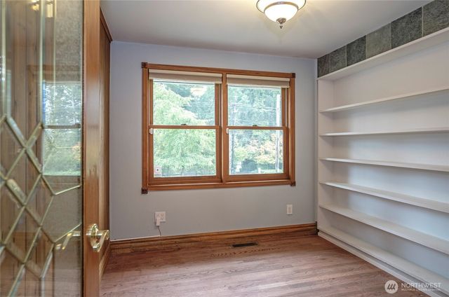 3806 S 272nd Street, Kent, WA 98032