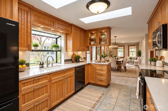 3806 S 272nd Street, Kent, WA 98032