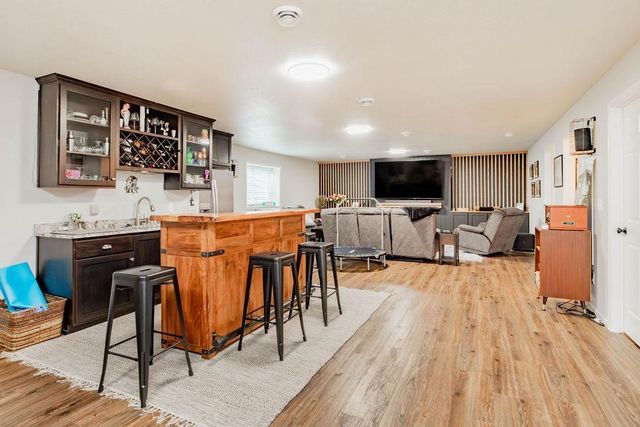 2409 Harbor Lane W, West Fargo, ND 58078