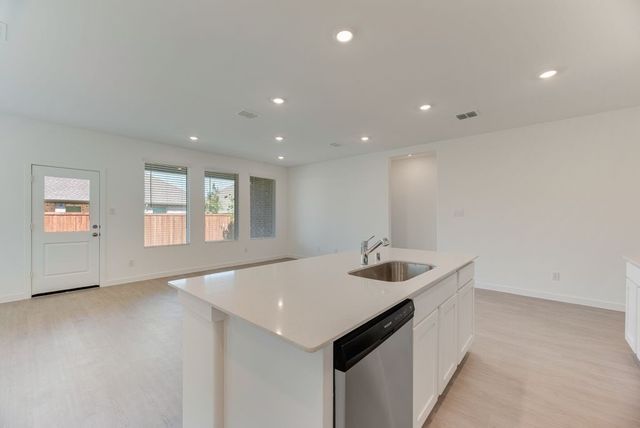 2224 Walden Pond Boulevard, Forney, TX 75126