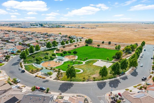 12667 Raymer Way, Rancho Cordova, CA 95742
