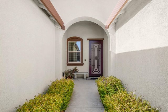 12667 Raymer Way, Rancho Cordova, CA 95742