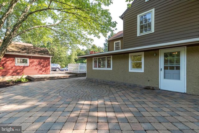 3563 AQUETONG RD, New Hope, PA 18938