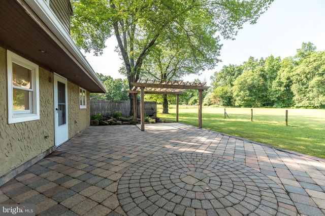 3563 AQUETONG RD, New Hope, PA 18938