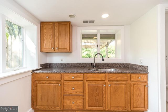 3563 AQUETONG RD, New Hope, PA 18938