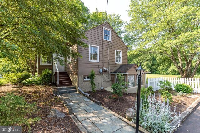 3563 AQUETONG RD, New Hope, PA 18938