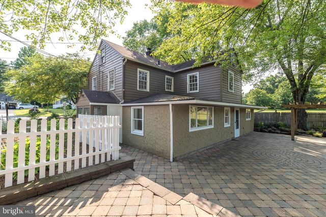 3563 AQUETONG RD, New Hope, PA 18938