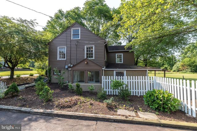 3563 AQUETONG RD, New Hope, PA 18938