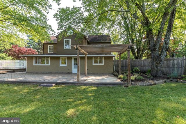 3563 AQUETONG RD, New Hope, PA 18938