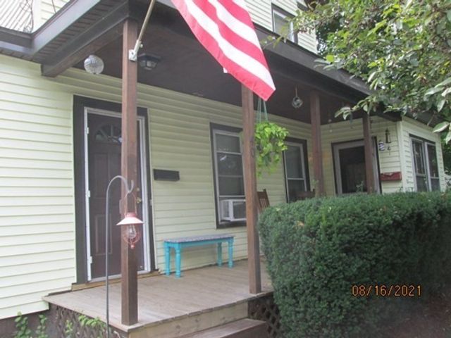 40 Central 2, Wakefield, MA 01880
