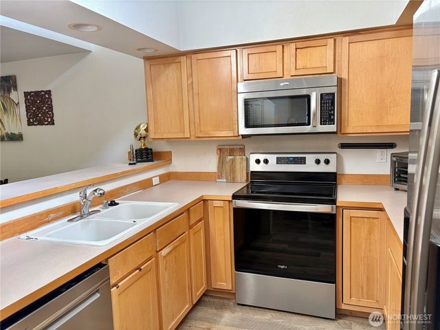 1604 NW Seasons Lane, Silverdale, WA 98383