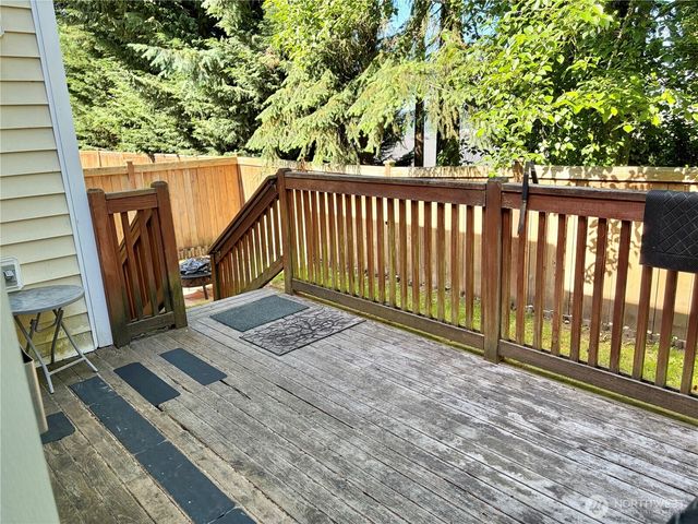 1604 NW Seasons Lane, Silverdale, WA 98383
