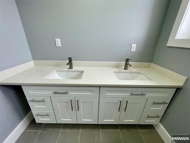 428 Valley Brook Avenue 1, Lyndhurst, NJ 07071