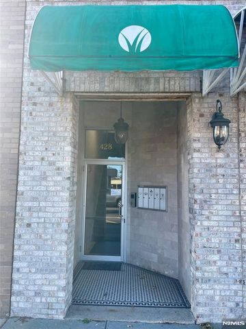 428 Valley Brook Avenue 1, Lyndhurst, NJ 07071