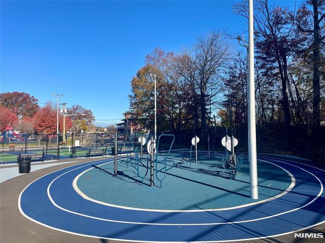 428 Valley Brook Avenue 1, Lyndhurst, NJ 07071