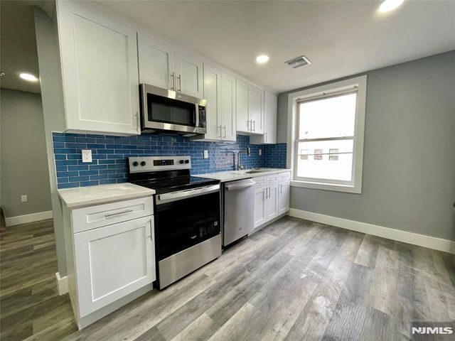 428 Valley Brook Avenue 1, Lyndhurst, NJ 07071