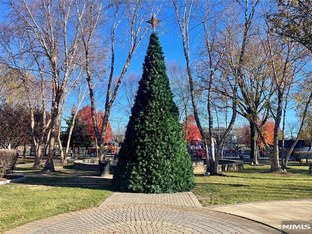 428 Valley Brook Avenue 1, Lyndhurst, NJ 07071