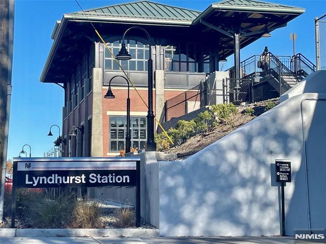 428 Valley Brook Avenue 1, Lyndhurst, NJ 07071