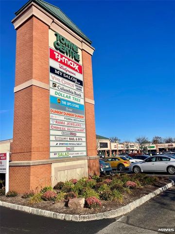 428 Valley Brook Avenue 1, Lyndhurst, NJ 07071