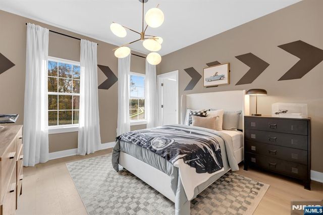 14 Belmont Place, Oakland, NJ 07436