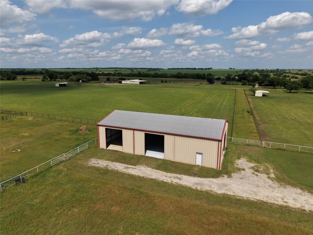 2300 Berend Road, Pilot Point, TX 76258