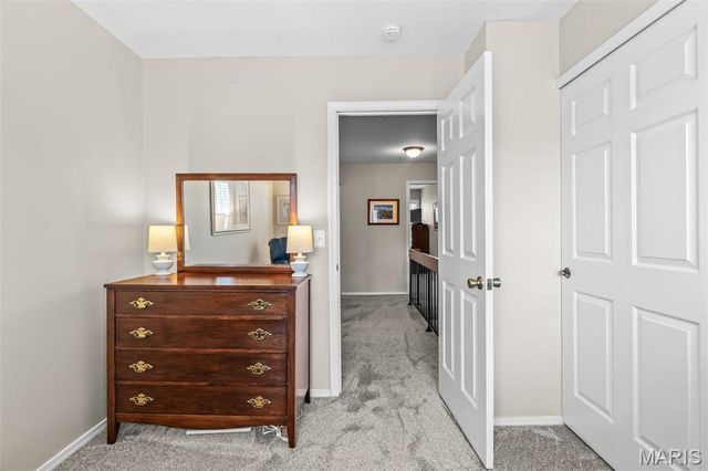 951 Riverwood Place Drive, Florissant, MO 63031