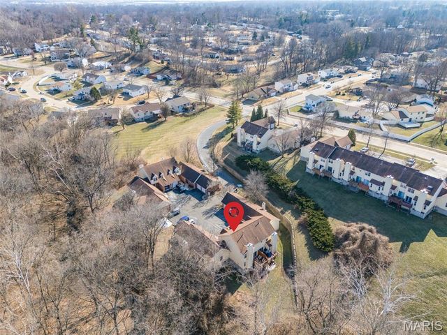 951 Riverwood Place Drive, Florissant, MO 63031