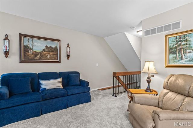 951 Riverwood Place Drive, Florissant, MO 63031