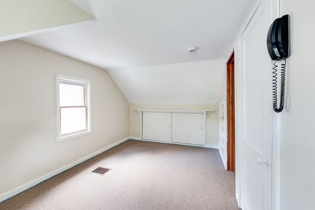 57 Bither St, Springfield, MA 01118
