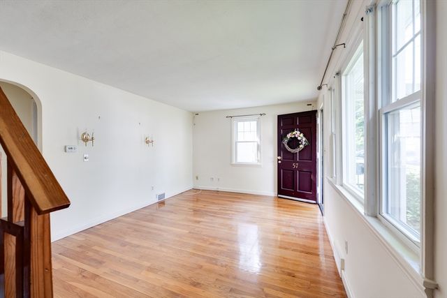 57 Bither St, Springfield, MA 01118