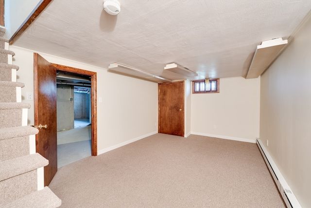 57 Bither St, Springfield, MA 01118