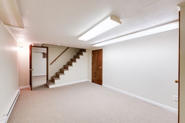 57 Bither St, Springfield, MA 01118