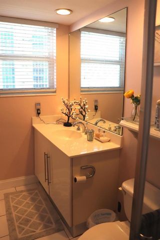 3001 S Ocean Drive 1011, Hollywood, FL 33019