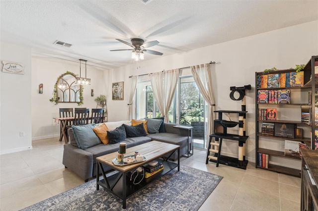 427 ARBOR LAKES DRIVE, Davenport, FL 33896