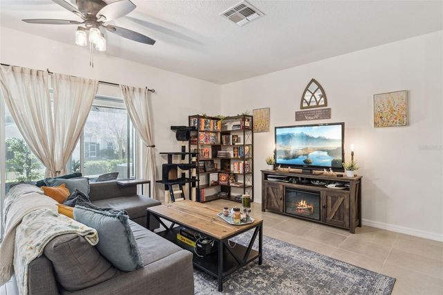 427 ARBOR LAKES DRIVE, Davenport, FL 33896