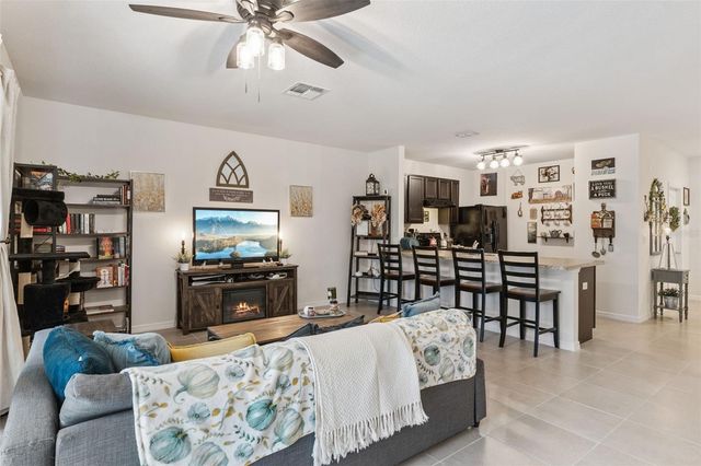 427 ARBOR LAKES DRIVE, Davenport, FL 33896