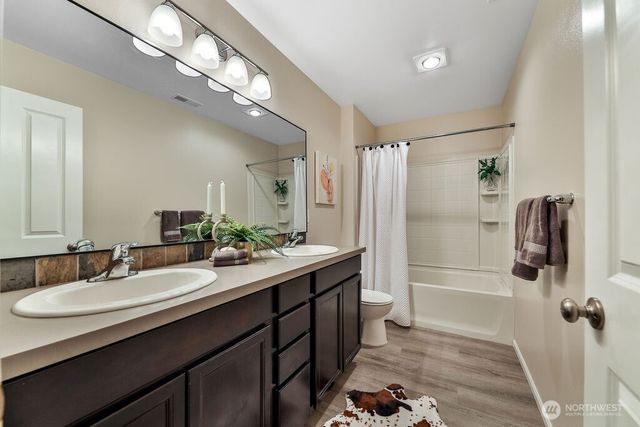 19114 110th Avenue Ct E, Puyallup, WA 98374