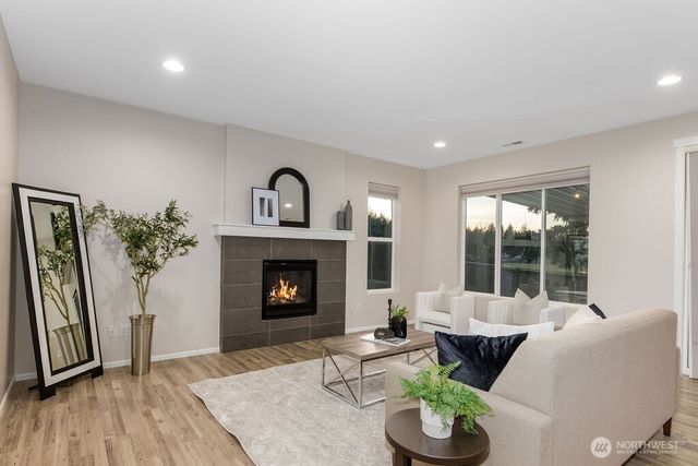 19114 110th Avenue Ct E, Puyallup, WA 98374