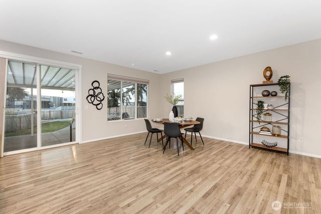 19114 110th Avenue Ct E, Puyallup, WA 98374