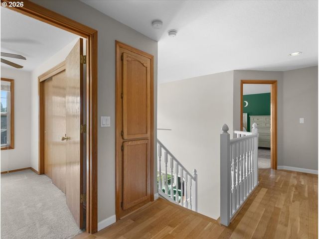 684 Ne GOLDIE Dr, Hillsboro, OR 97124