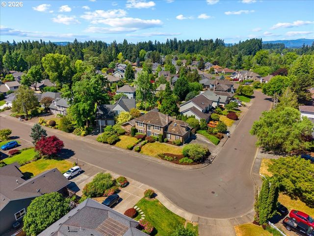 684 Ne GOLDIE Dr, Hillsboro, OR 97124