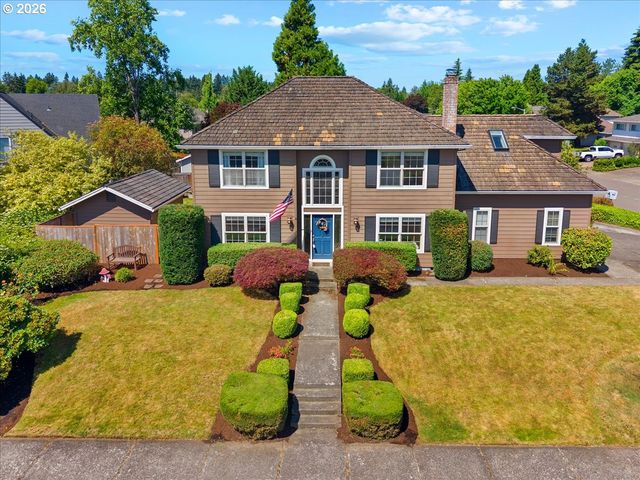 684 Ne GOLDIE Dr, Hillsboro, OR 97124