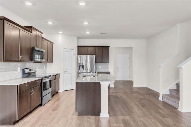 1846 Radnor Rd, Lebanon, TN 37087